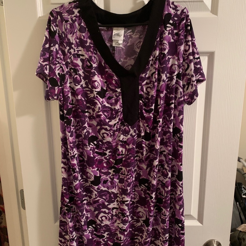 WOMEN’S SHORT SLEEVE DRESS